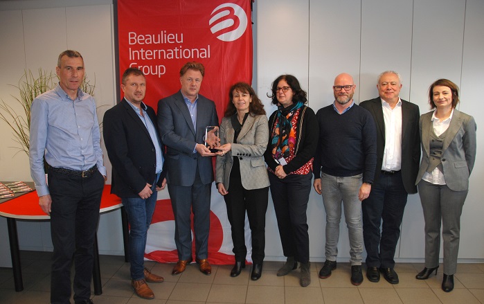 FM Global Management和Beaulieu fibers International代表出席2019年2月20日的颁奖典礼。©Beaulieu国际集团