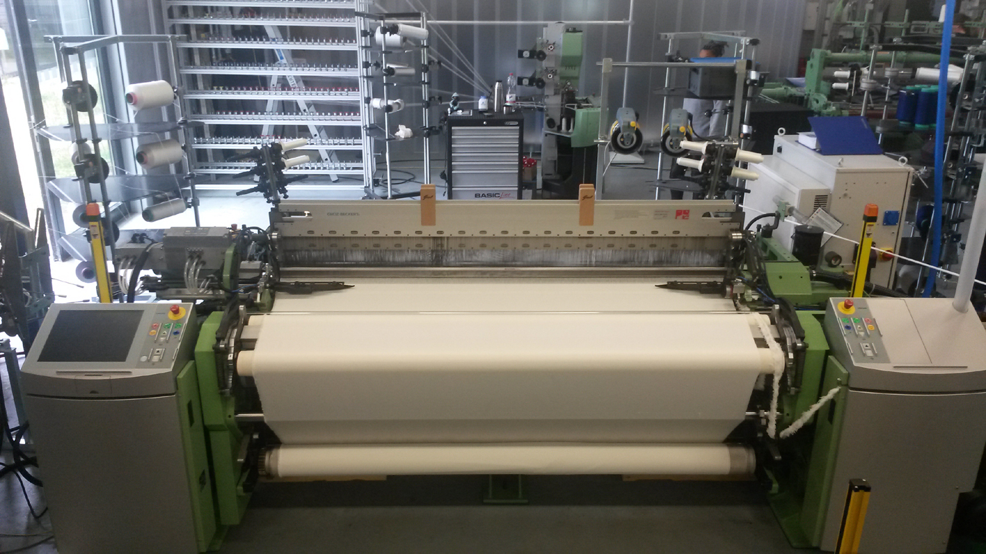 多尼尔机器在中国被用于生产用于水和空气污染控制的过滤织物。©林道市Dornier