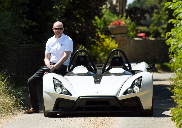 Elemental’s composites manager Peter Kent with the RP1. © ZSK/Elemental Motor Company